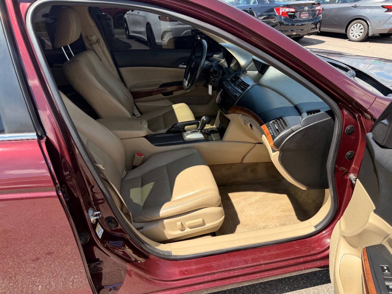Used 2012 Honda Accord EX-L image 32