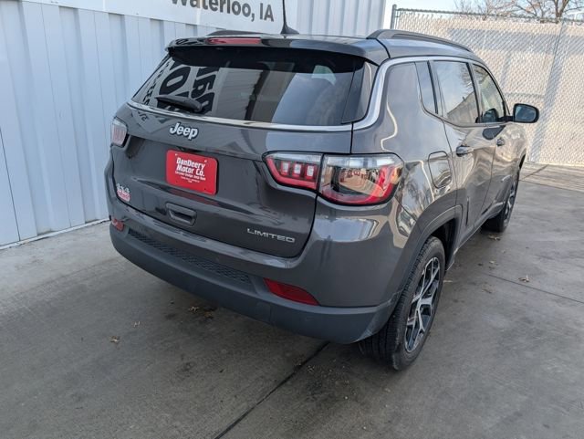 Used 2024 Jeep Compass Limited image 24