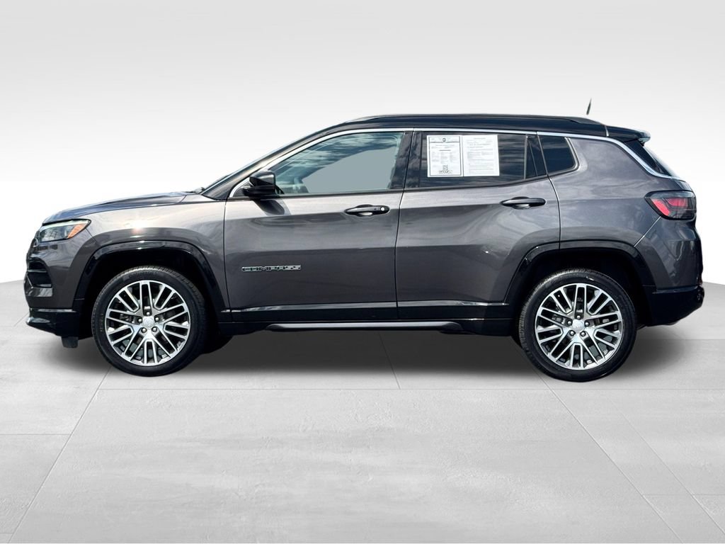 Used 2023 Jeep Compass Limited w/ Elite Group AWD/4WD image 4