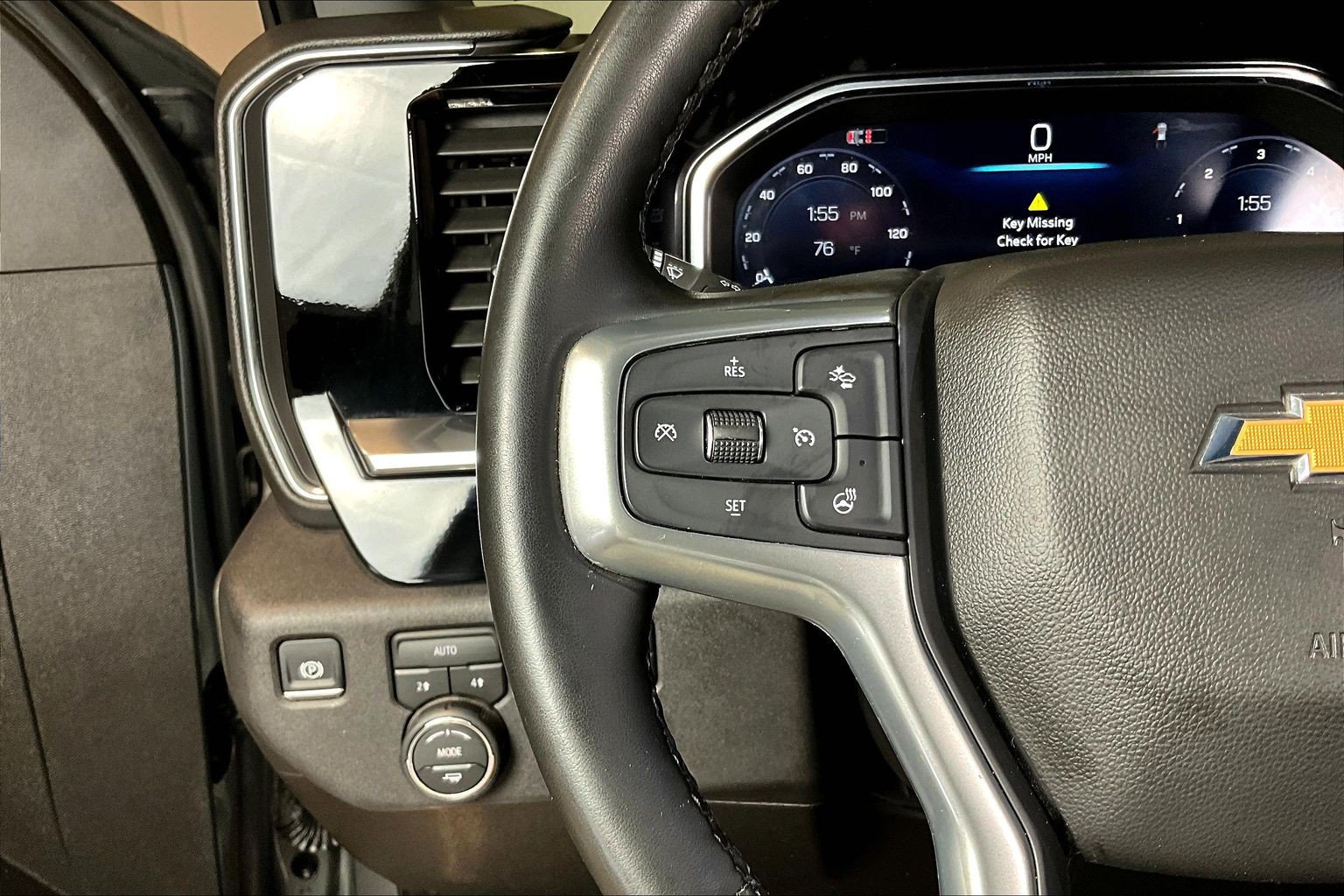 Used 2026 Chevrolet Silverado 1500 LT AWD/4WD image 13