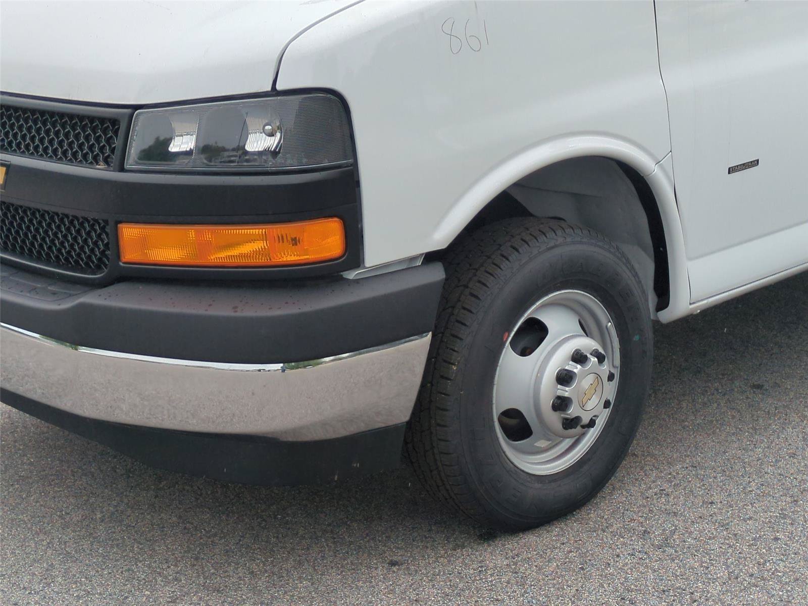 New 2025 Chevrolet Express 3500 w/ Power Convenience Package RWD image 9