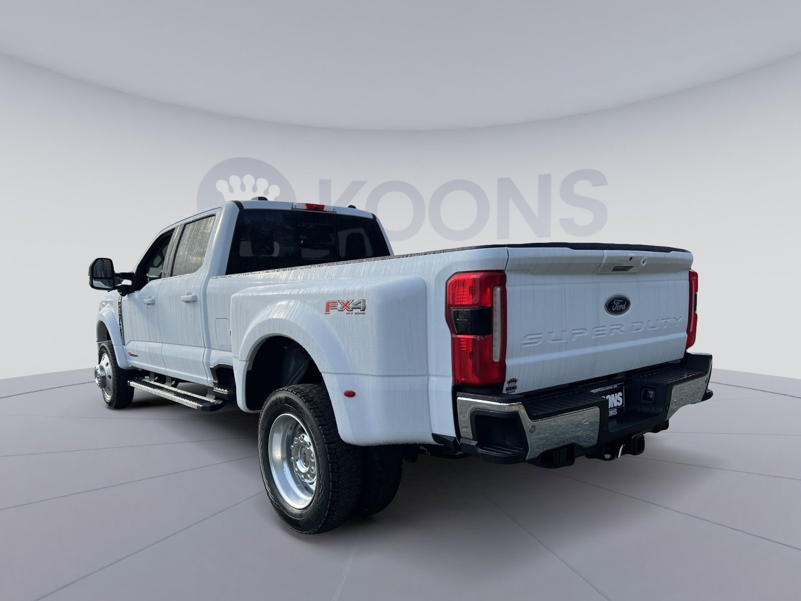 New 2026 Ford F450 XLT w/ XLT Premium Package AWD/4WD image 4