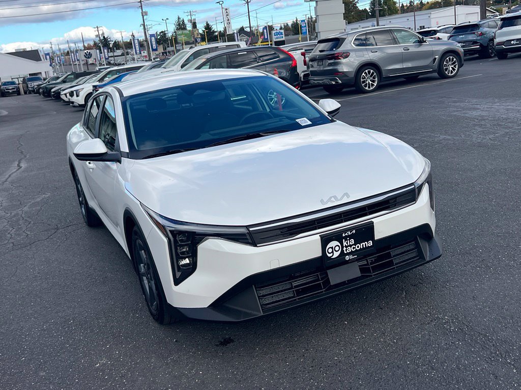 Certified 2025 Kia K4 FWD image 7