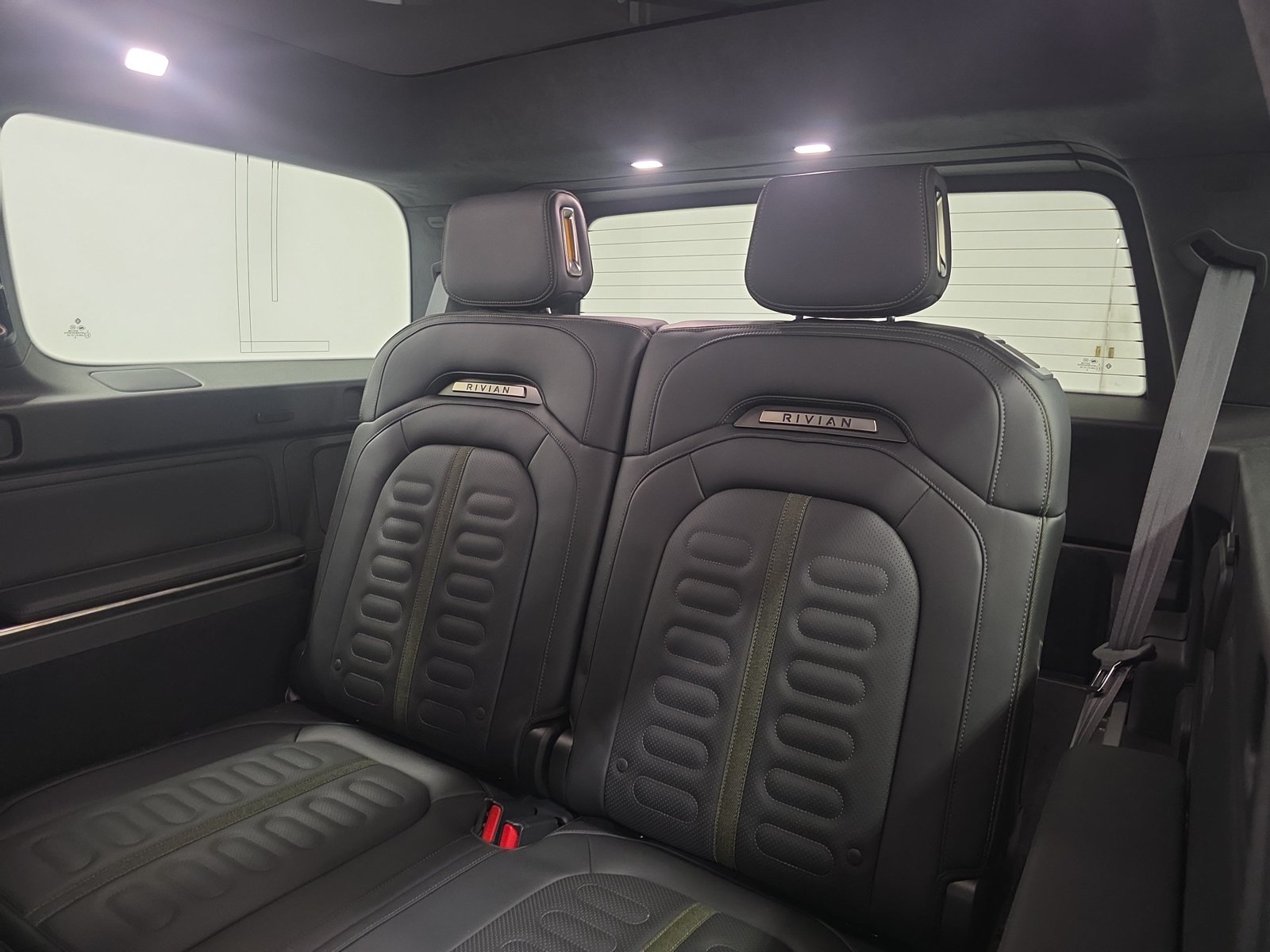 Used 2024 Rivian R1S Adventure Quad AWD/4WD image 22