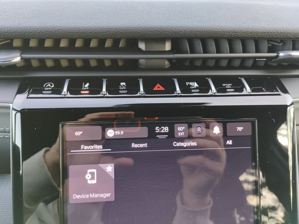 New 2025 Jeep Grand Cherokee Laredo image 31