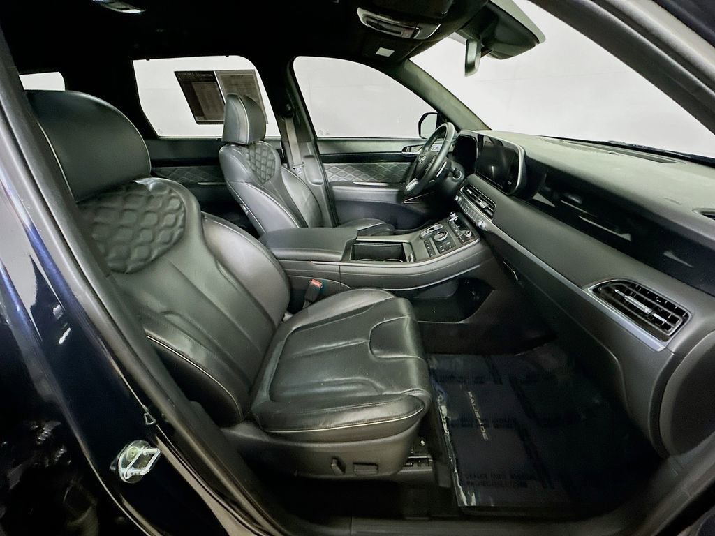 Used 2022 Hyundai Palisade Calligraphy image 12