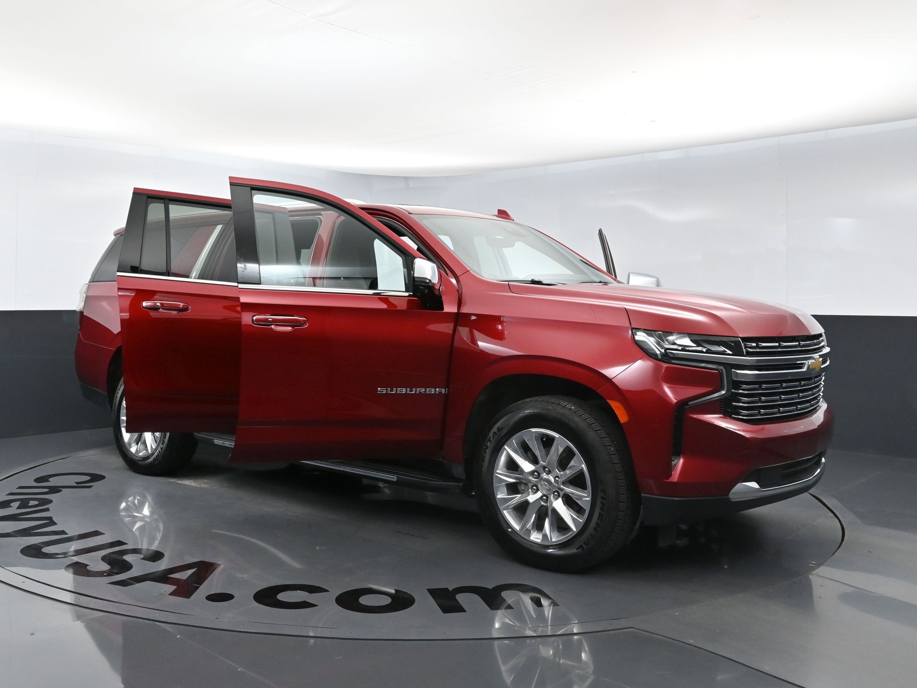 Certified 2024 Chevrolet Suburban Premier w/ Premium Package image 25