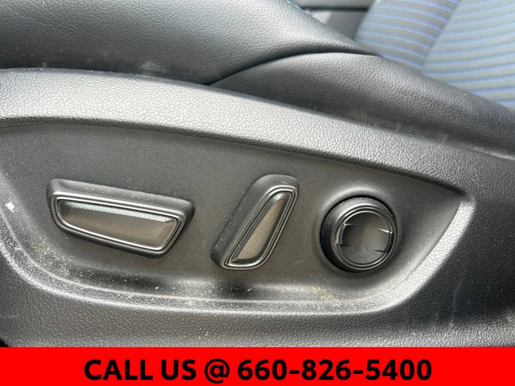 Used 2024 Toyota Corolla Cross AWD Hybrid w/ Convenience Package image 14