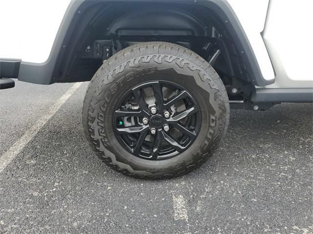 New 2023 Jeep Gladiator Sport AWD/4WD image 5