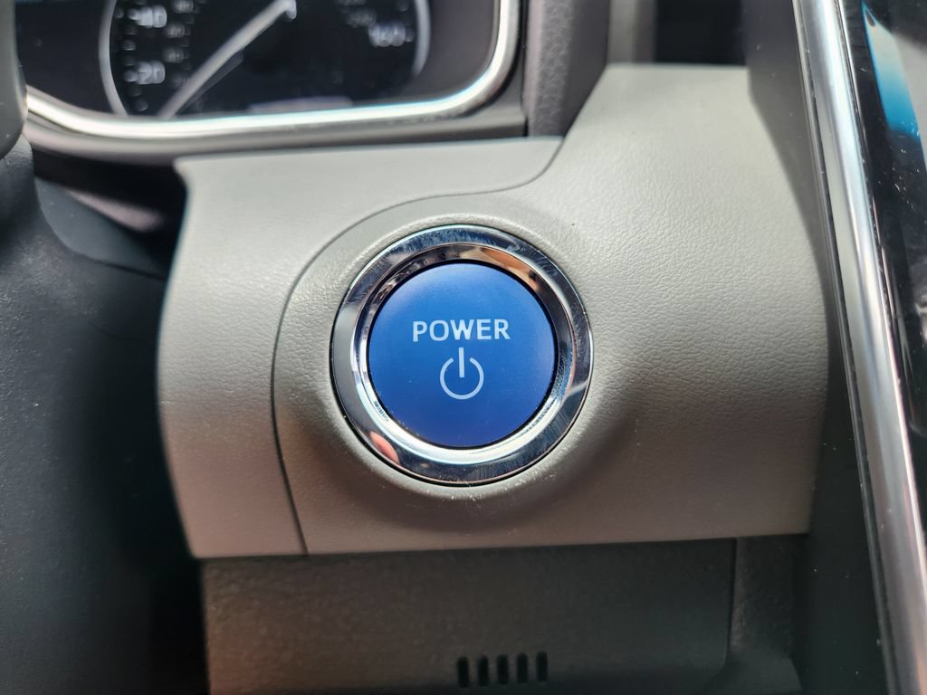 Used 2020 Toyota Avalon XLE w/ Moonroof Package FWD image 23