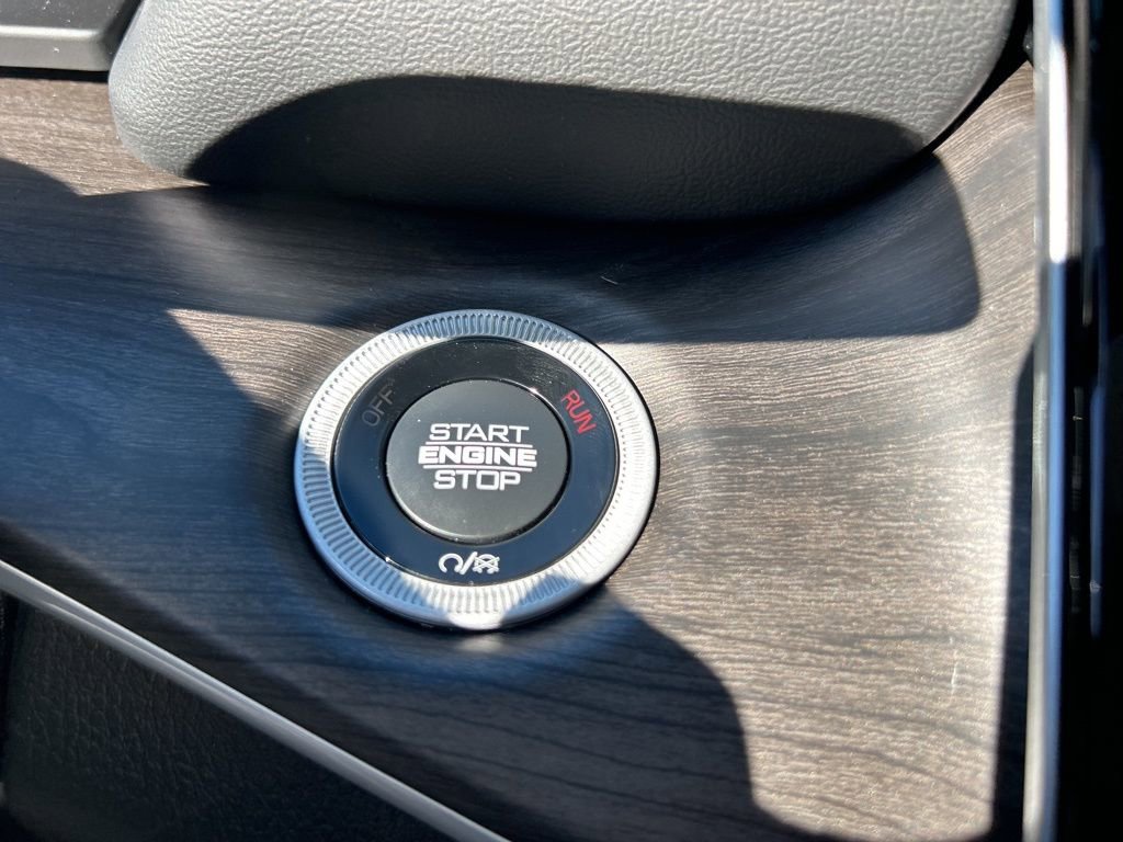 New 2025 Jeep Grand Cherokee Limited image 19