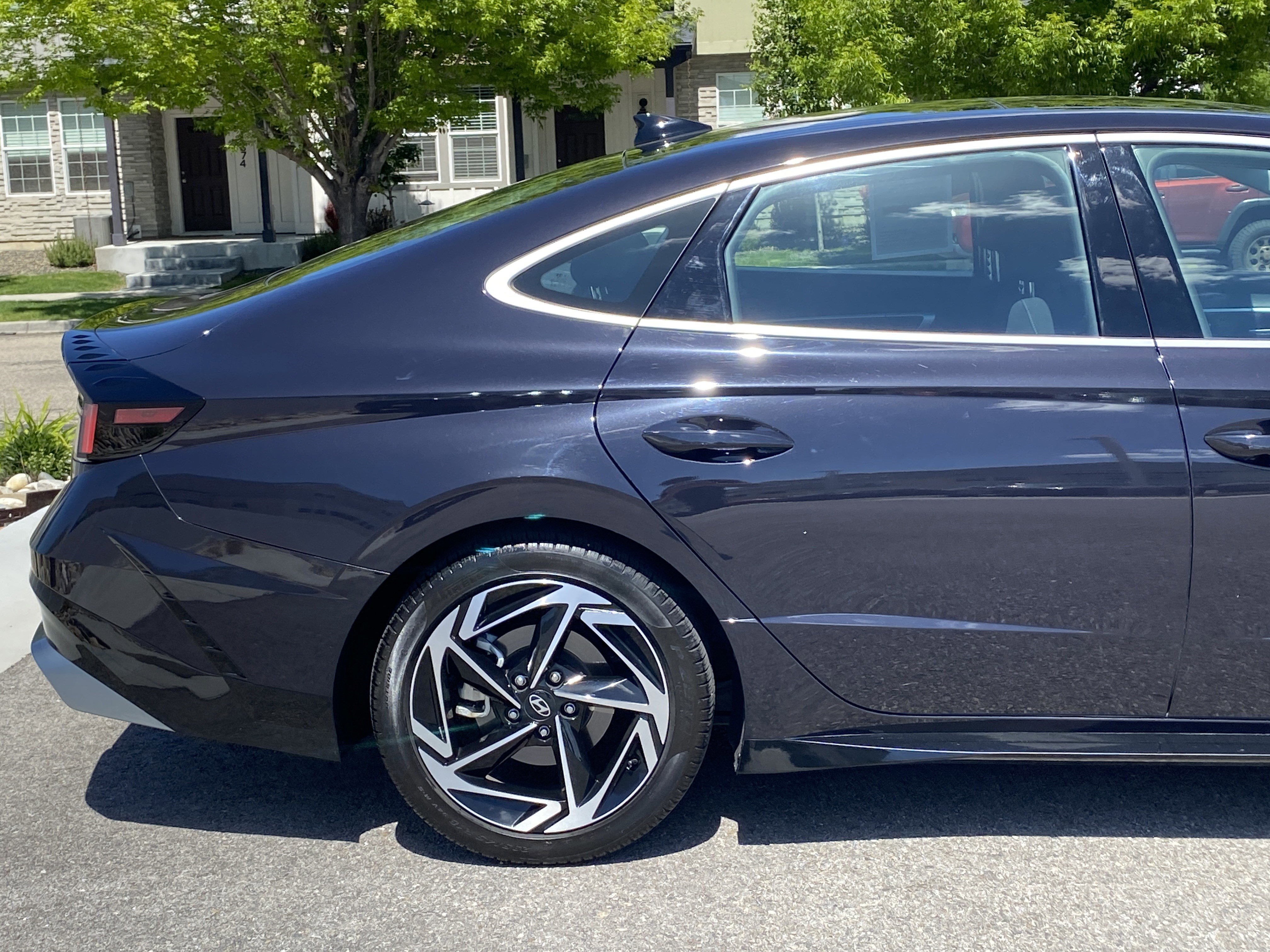 Used 2024 Hyundai Sonata SEL w/ Convenience Package FWD image 6
