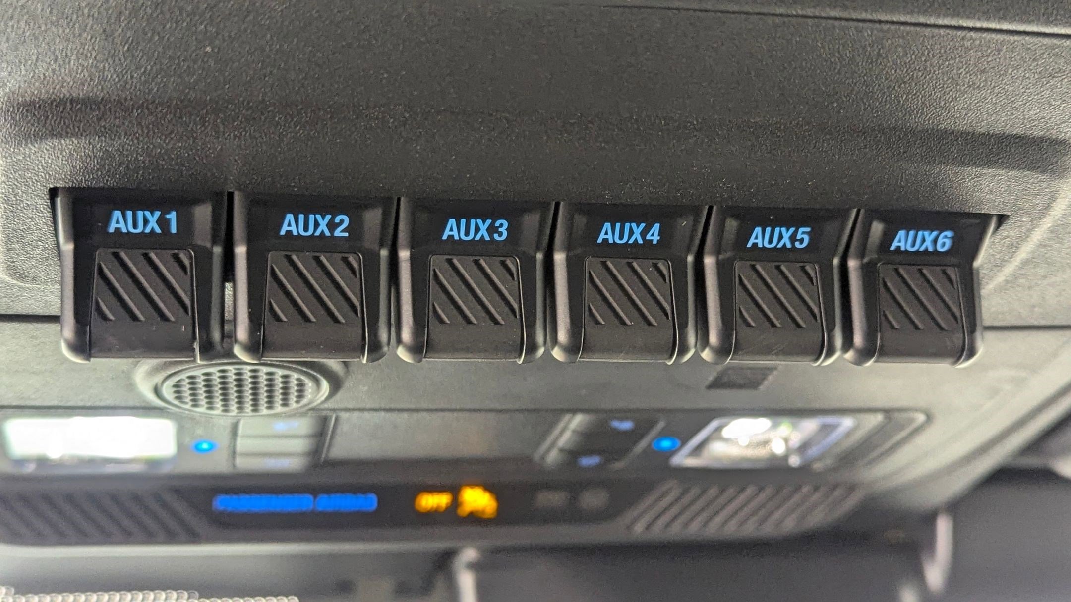 New 2025 Ford Bronco Badlands image 23