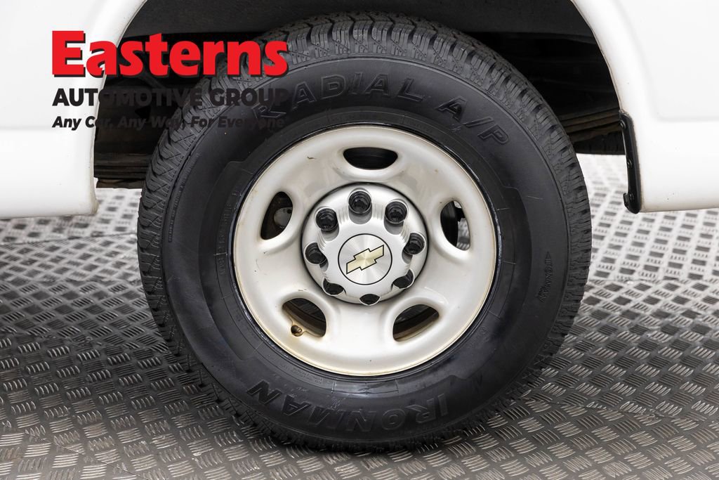Used 2020 Chevrolet Express 2500 w/ Driver Convenience Package image 33