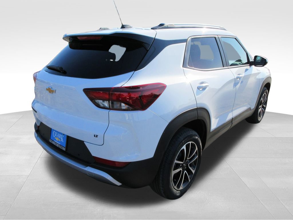 New 2026 Chevrolet TrailBlazer LT w/ LPO, Blackout Package FWD image 5