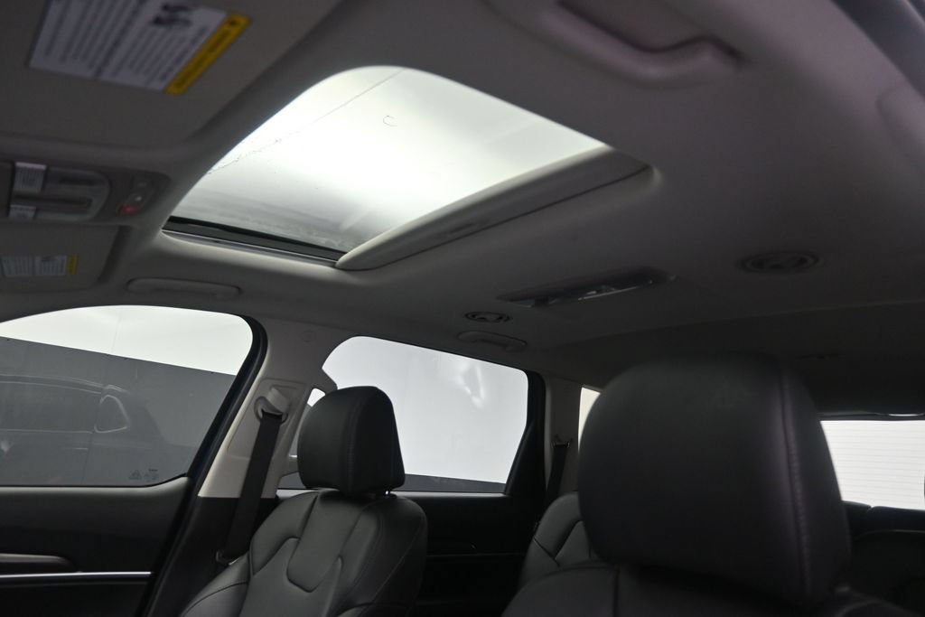 Used 2025 Kia Telluride S AWD/4WD image 22