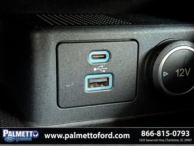 Used 2021 Ford Escape SE w/ SE Sport Appearance Package image 21