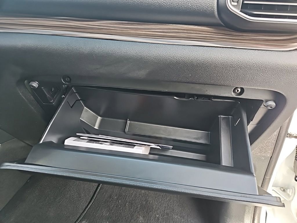 Used 2023 Ford Explorer Limited image 37