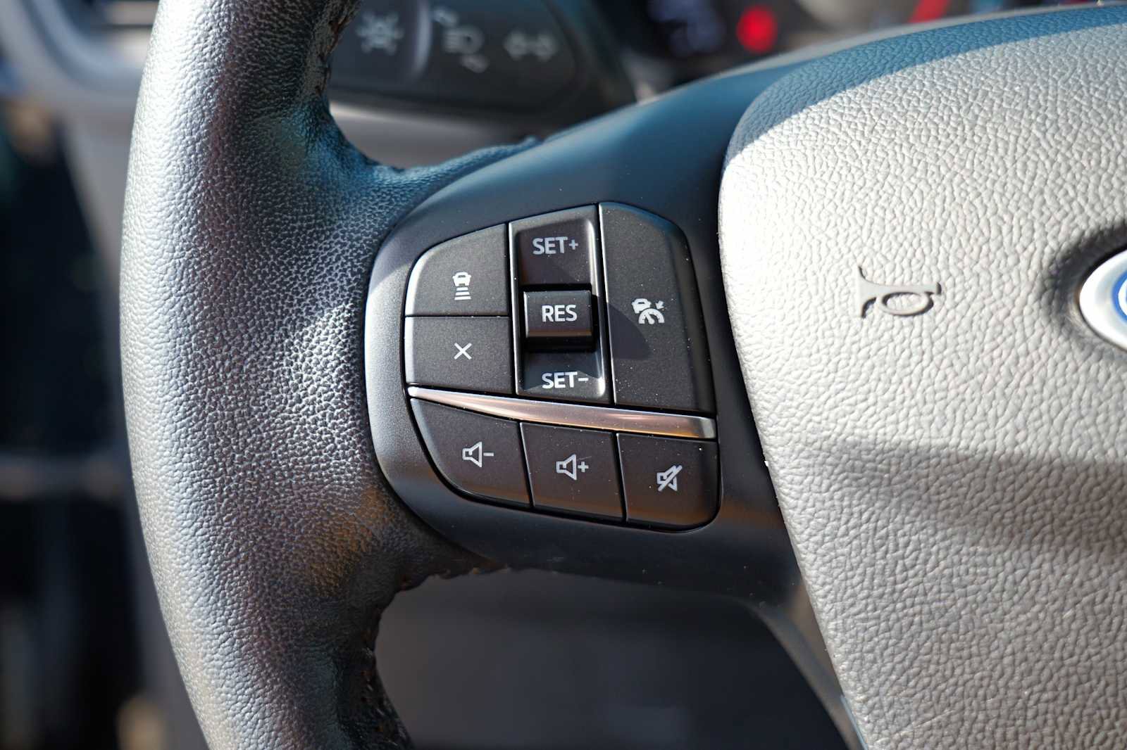 Used 2020 Ford Escape SEL image 13