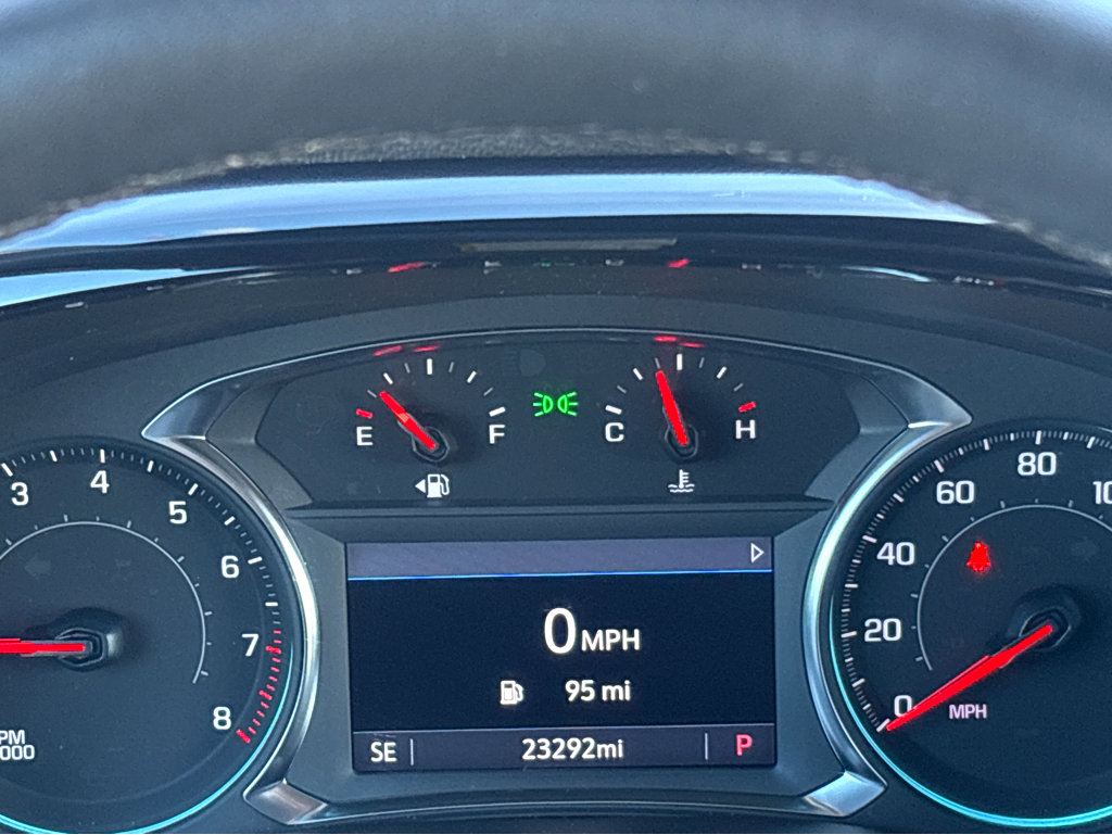 Used 2023 Chevrolet Traverse LT image 4