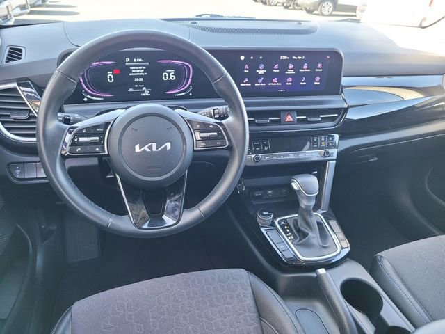 Certified 2025 Kia Seltos S image 20
