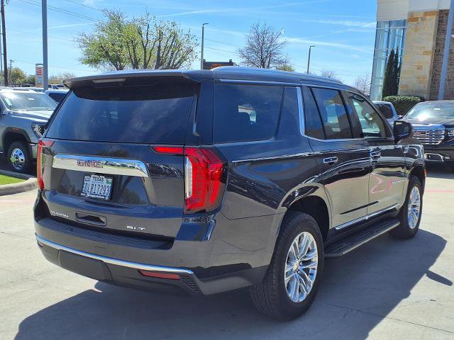 Used 2024 GMC Yukon SLT w/ SLT Premium Package image 3