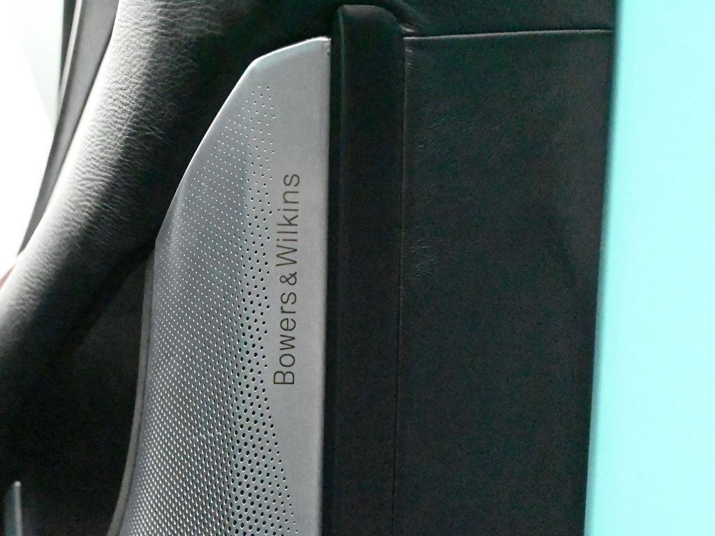 Used 2022 McLaren GT image 22