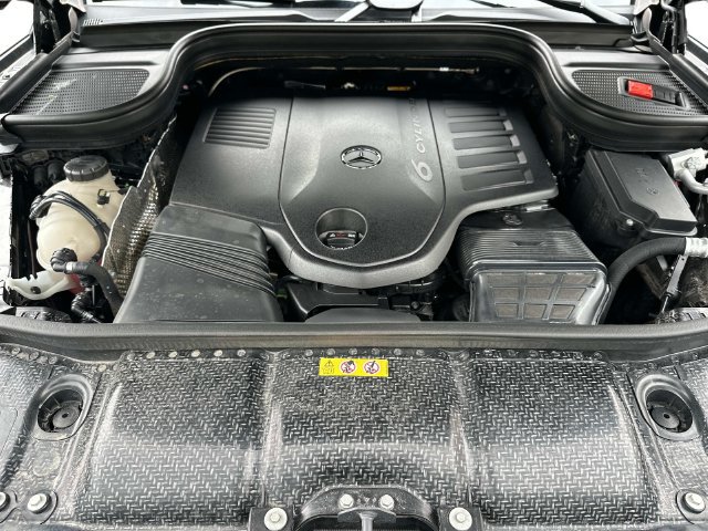 Certified 2024 Mercedes-Benz GLS 450 4MATIC image 10