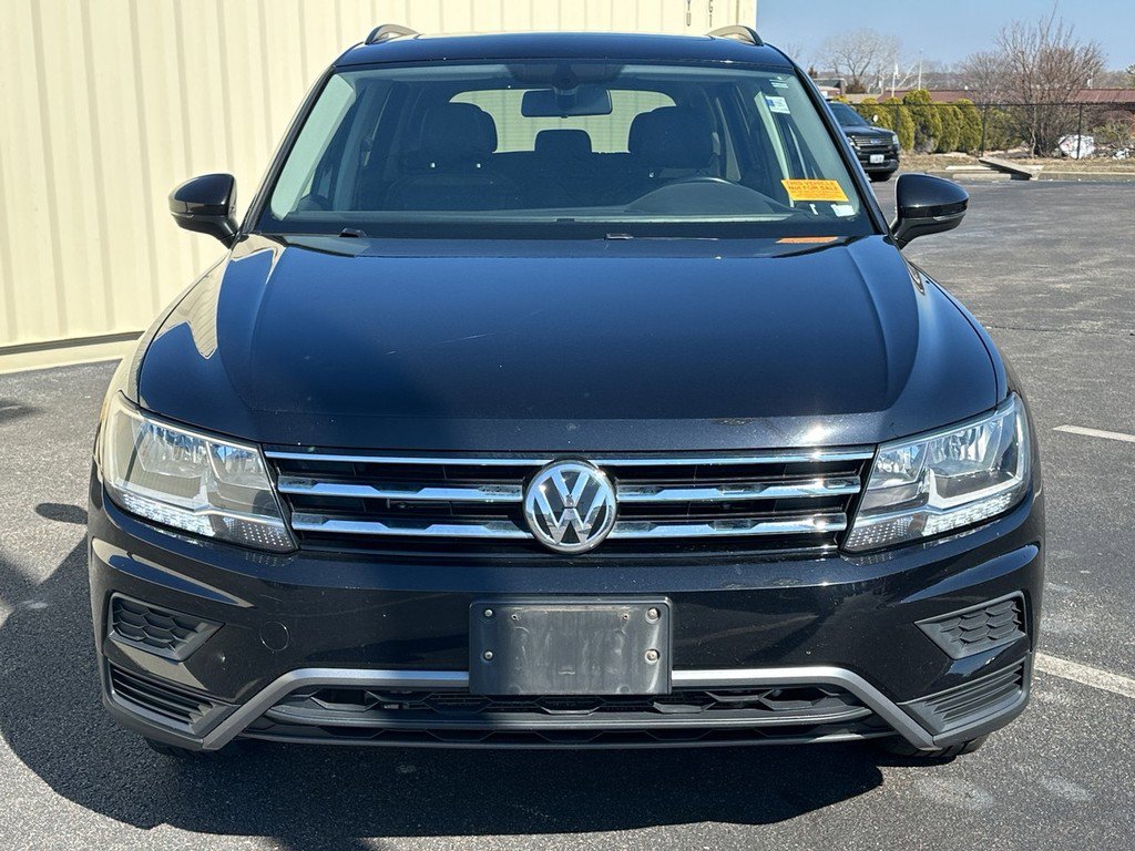 Used 2022 Volkswagen Tiguan S image 2