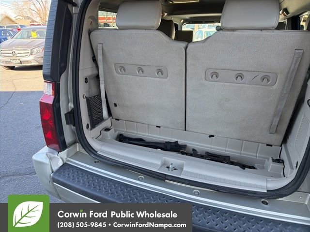 Used 2007 Jeep Commander Limited image 32