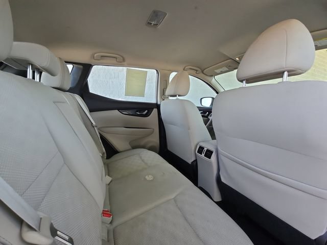 Used 2020 Nissan Rogue Sport SV FWD image 27