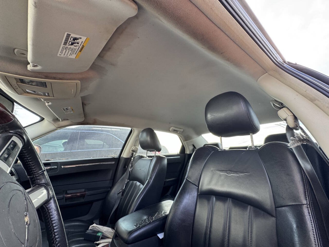 Used 2008 Chrysler 300 C w/ Navigation & Sound Group II RWD image 30
