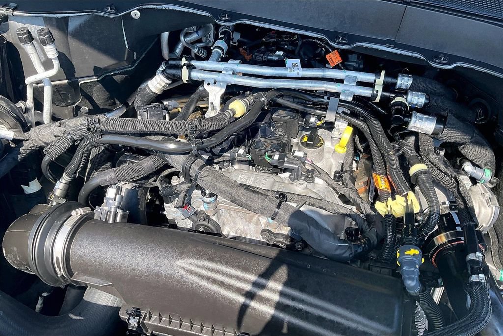 Used 2026 Ford Explorer Active AWD/4WD image 32