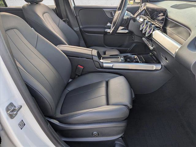 Used 2025 Mercedes-Benz GLB 250 image 21