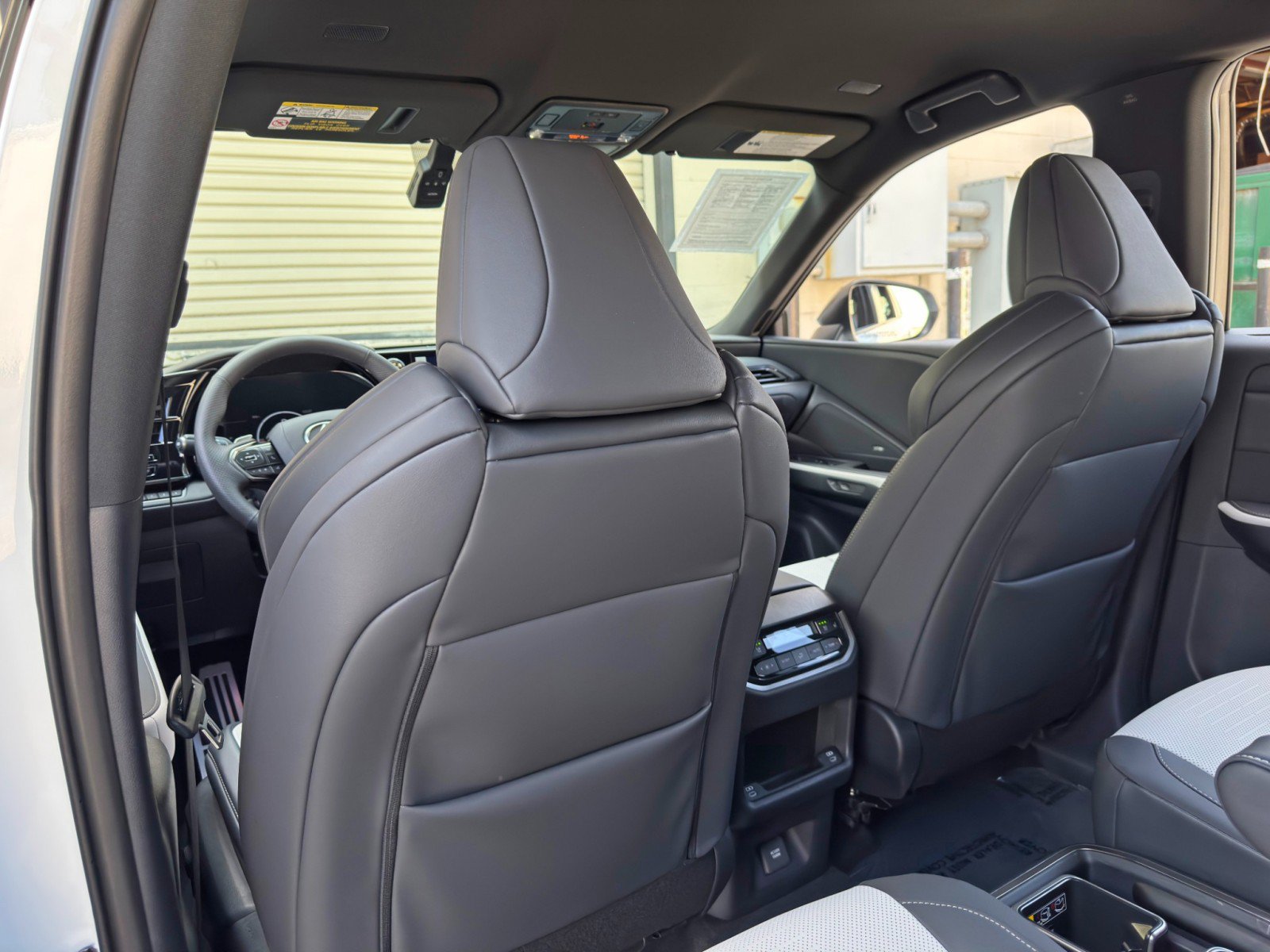 Used 2026 Lexus TX 500h AWD w/ Technology Package image 37
