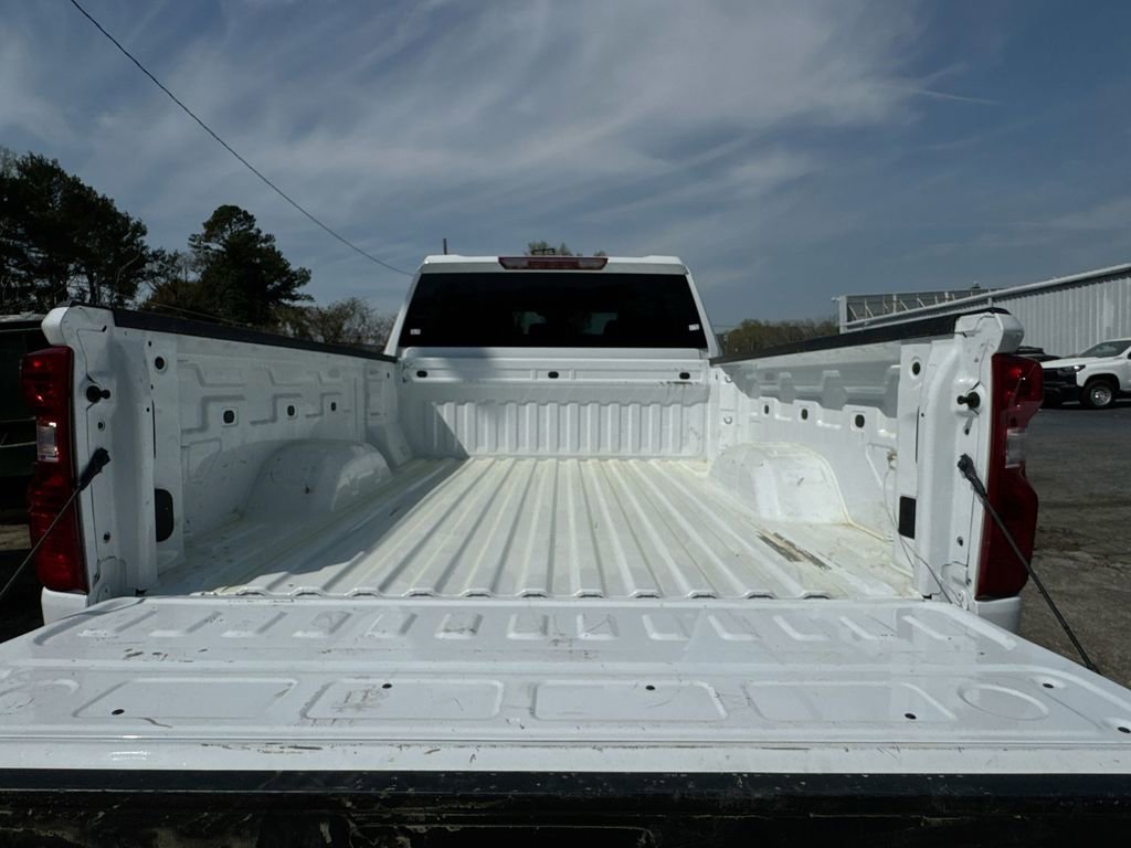 Used 2025 Chevrolet Silverado 2500 Custom w/ Custom Blackout Package image 34