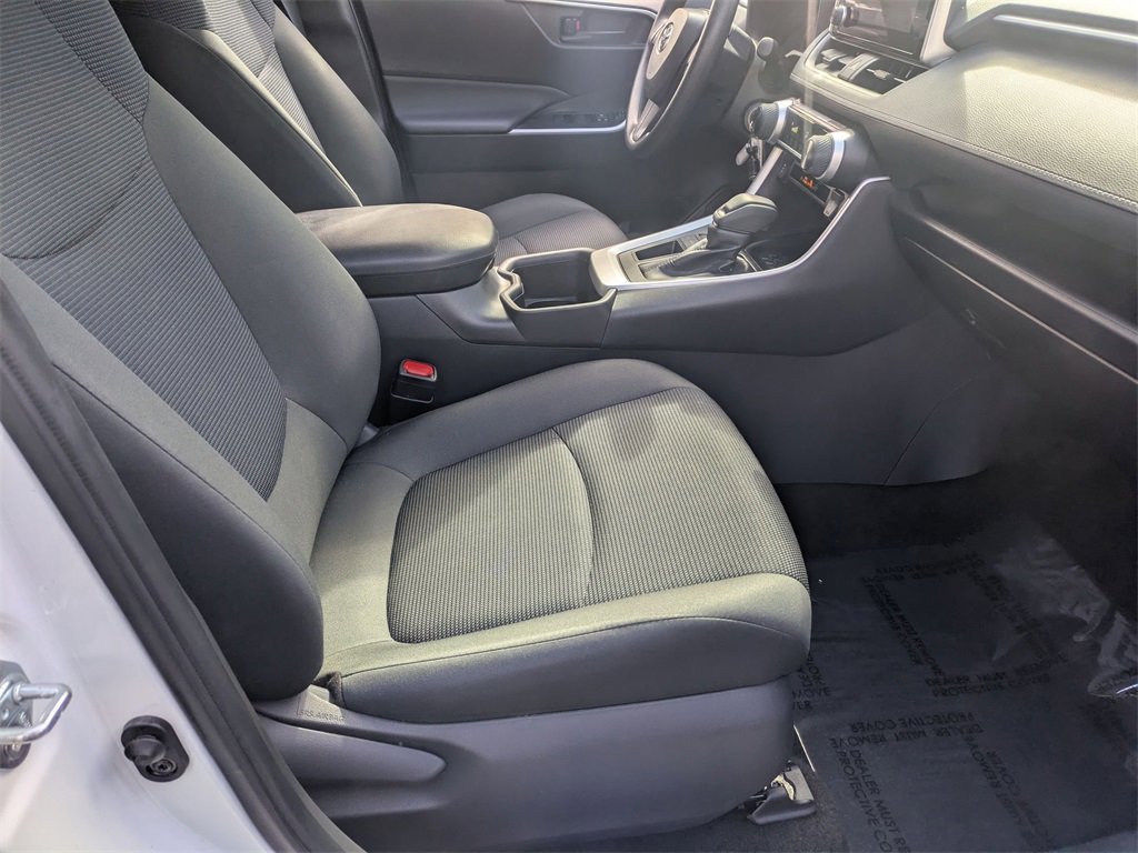 Used 2025 Toyota RAV4 LE image 29