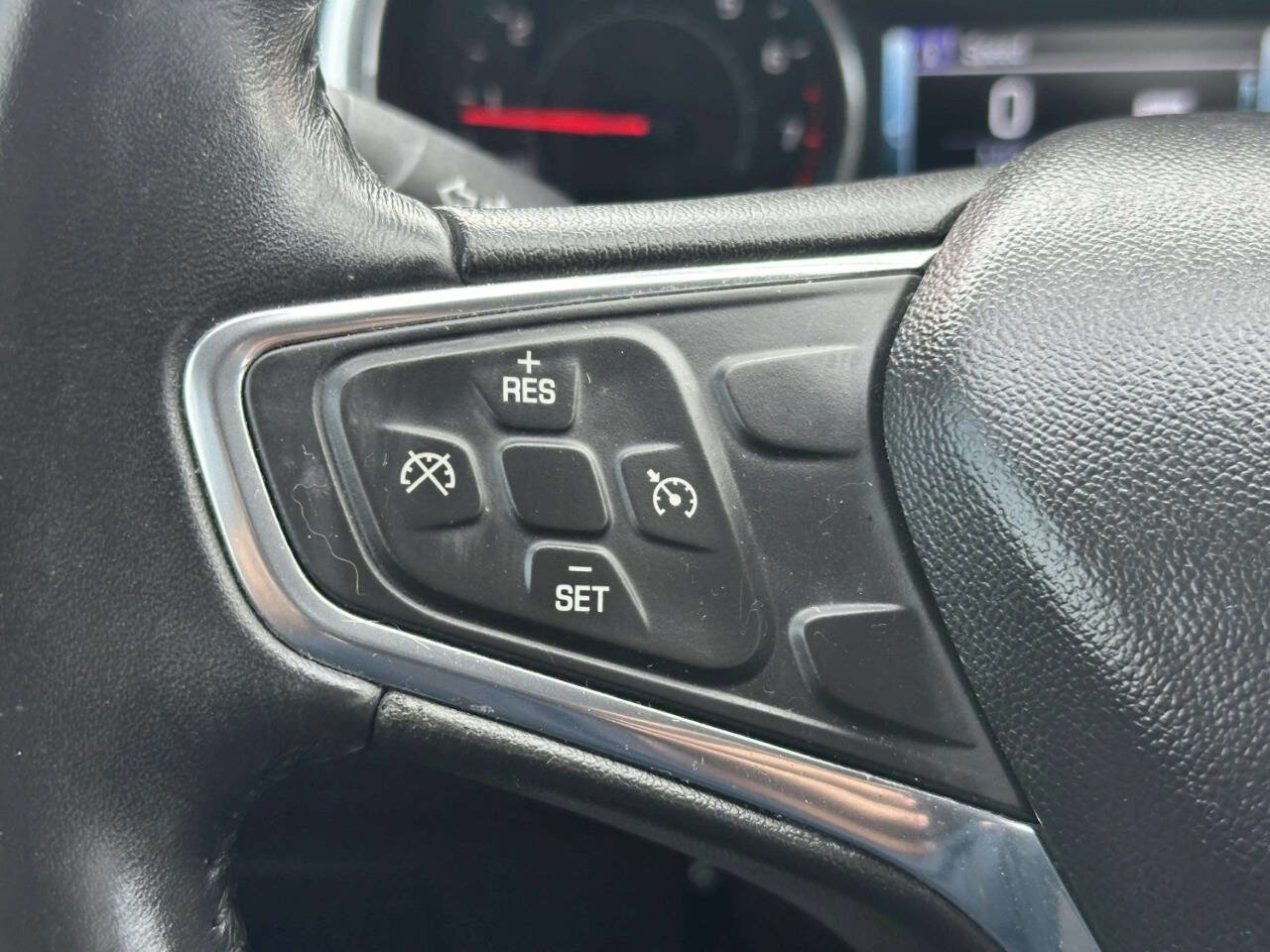 Used 2017 Chevrolet Malibu LT w/ Leather Package image 30