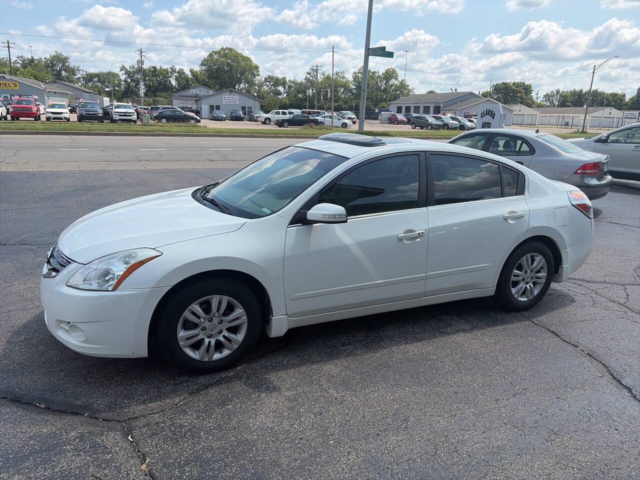 Used 2012 Nissan Altima 2.5 SL w/ 2.5SL Pkg FWD image 4