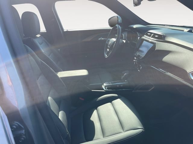 Used 2023 Chevrolet TrailBlazer ACTIV w/ Sun and Liftgate Package AWD/4WD image 15
