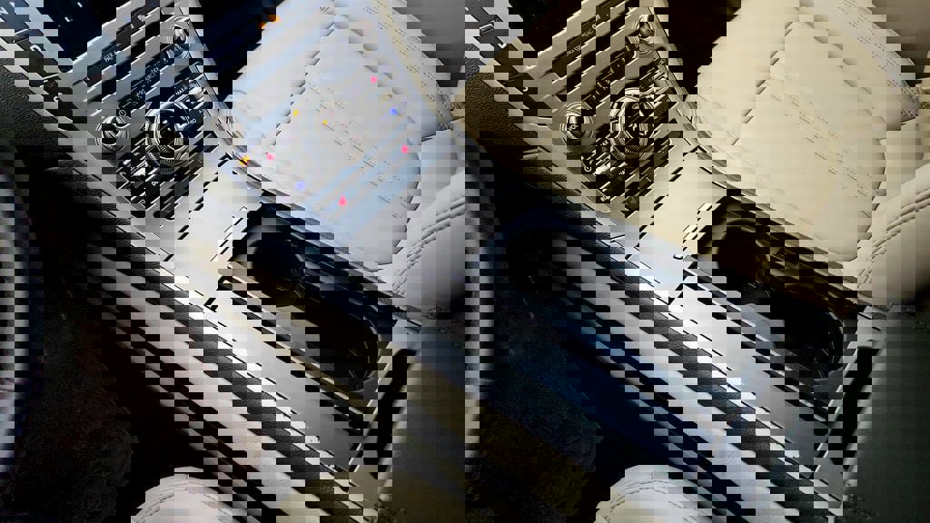 Used 2017 Lincoln MKZ Premiere image 16