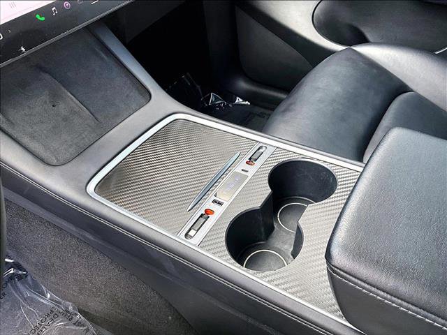 Used 2022 Tesla Model Y Long Range image 14