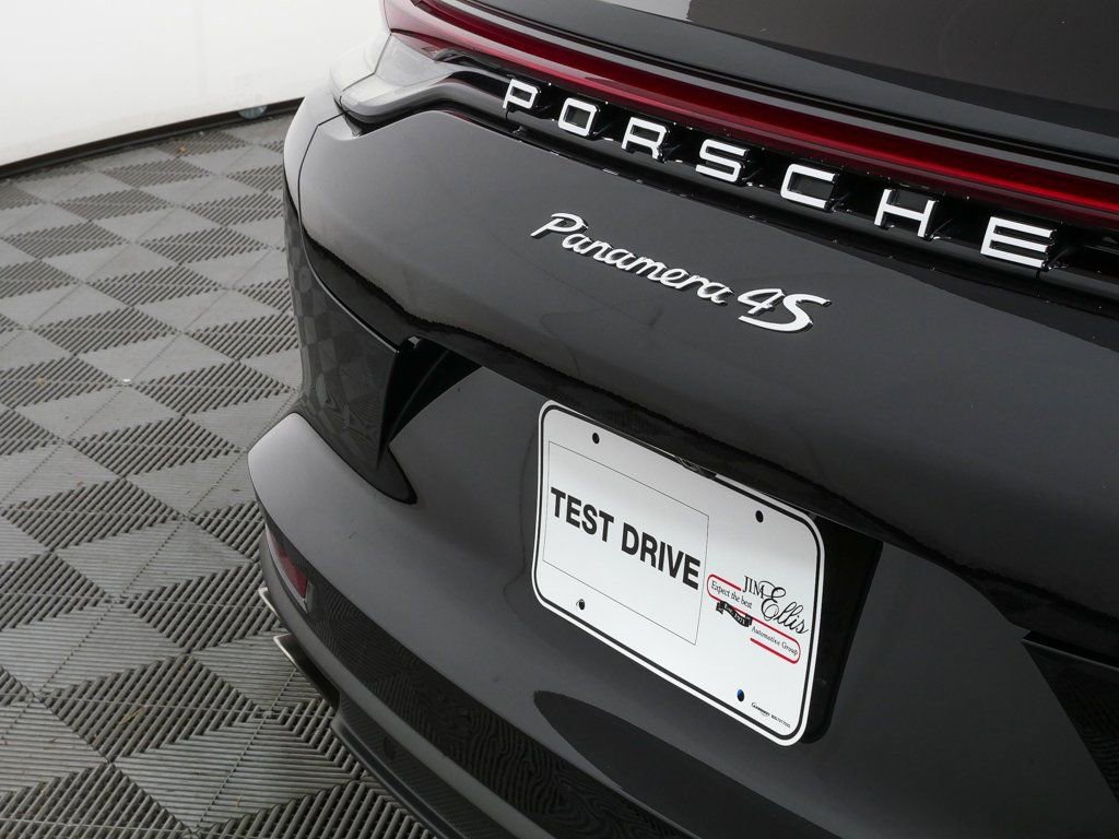 Certified 2023 Porsche Panamera 4S w/ Premium Package image 37