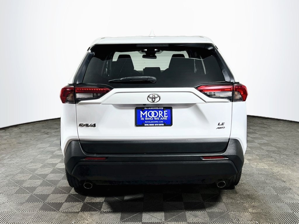 Certified 2024 Toyota RAV4 LE AWD/4WD image 6