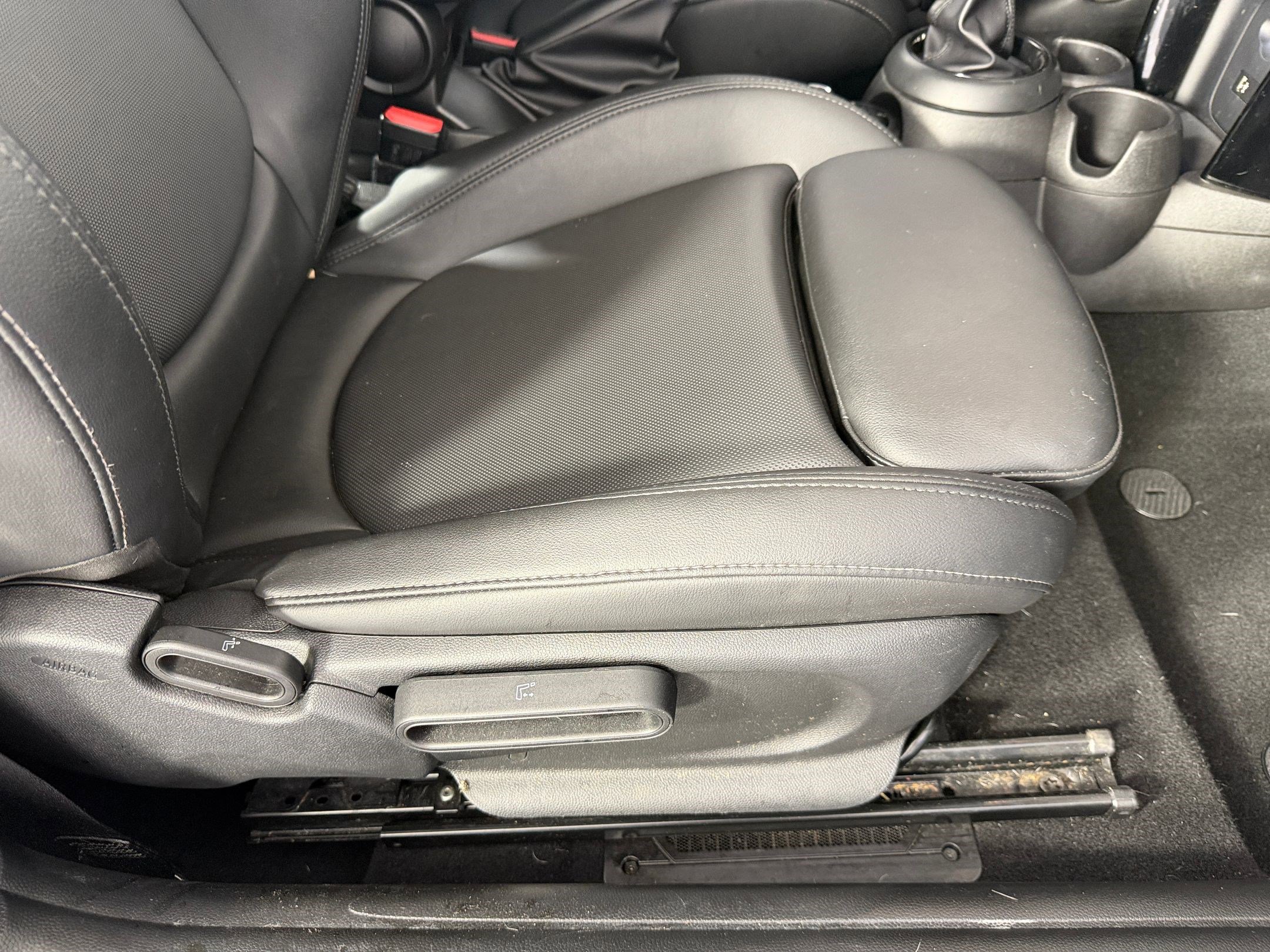 Used 2019 MINI Cooper S FWD image 32