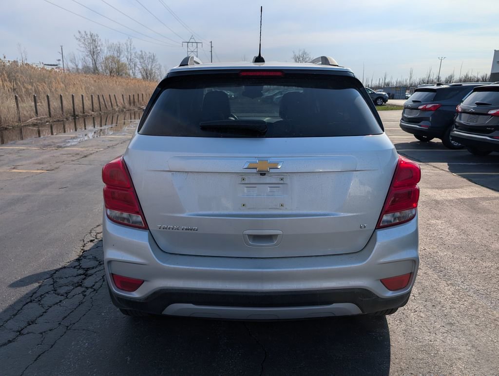 Used 2019 Chevrolet Trax LT w/ LT Convenience Package image 7