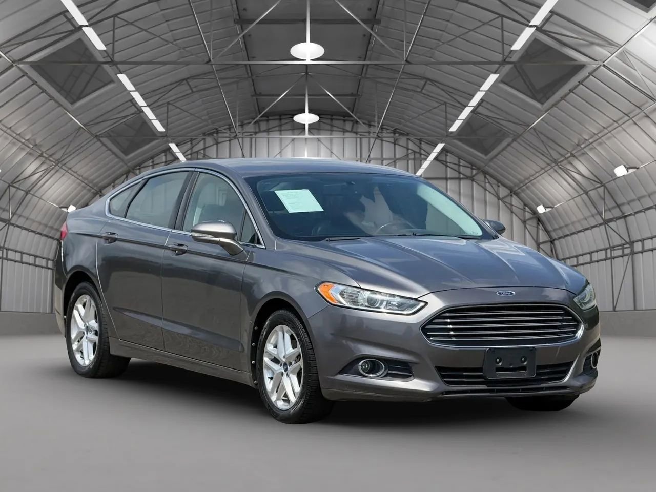 Used 2013 Ford Fusion SE FWD image 1