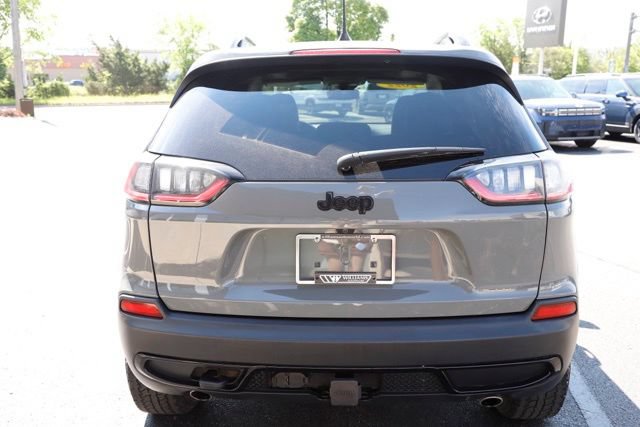 Used 2022 Jeep Cherokee Latitude w/ Sun & Sound Group AWD/4WD image 4