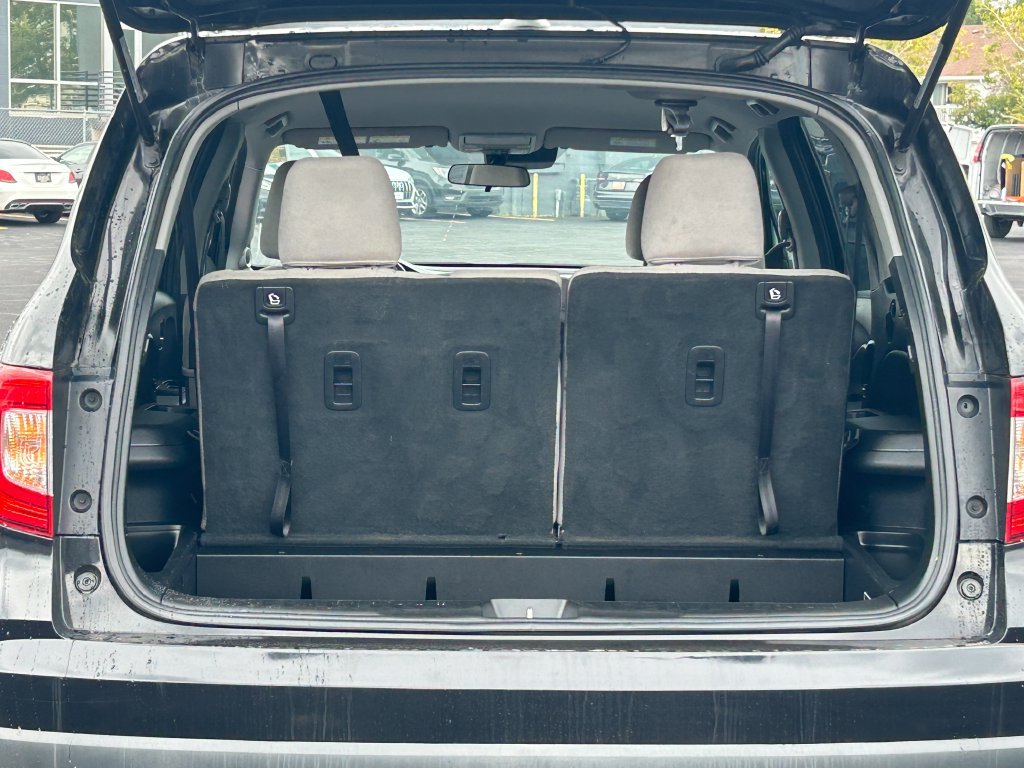 Used 2020 Honda Pilot LX image 29