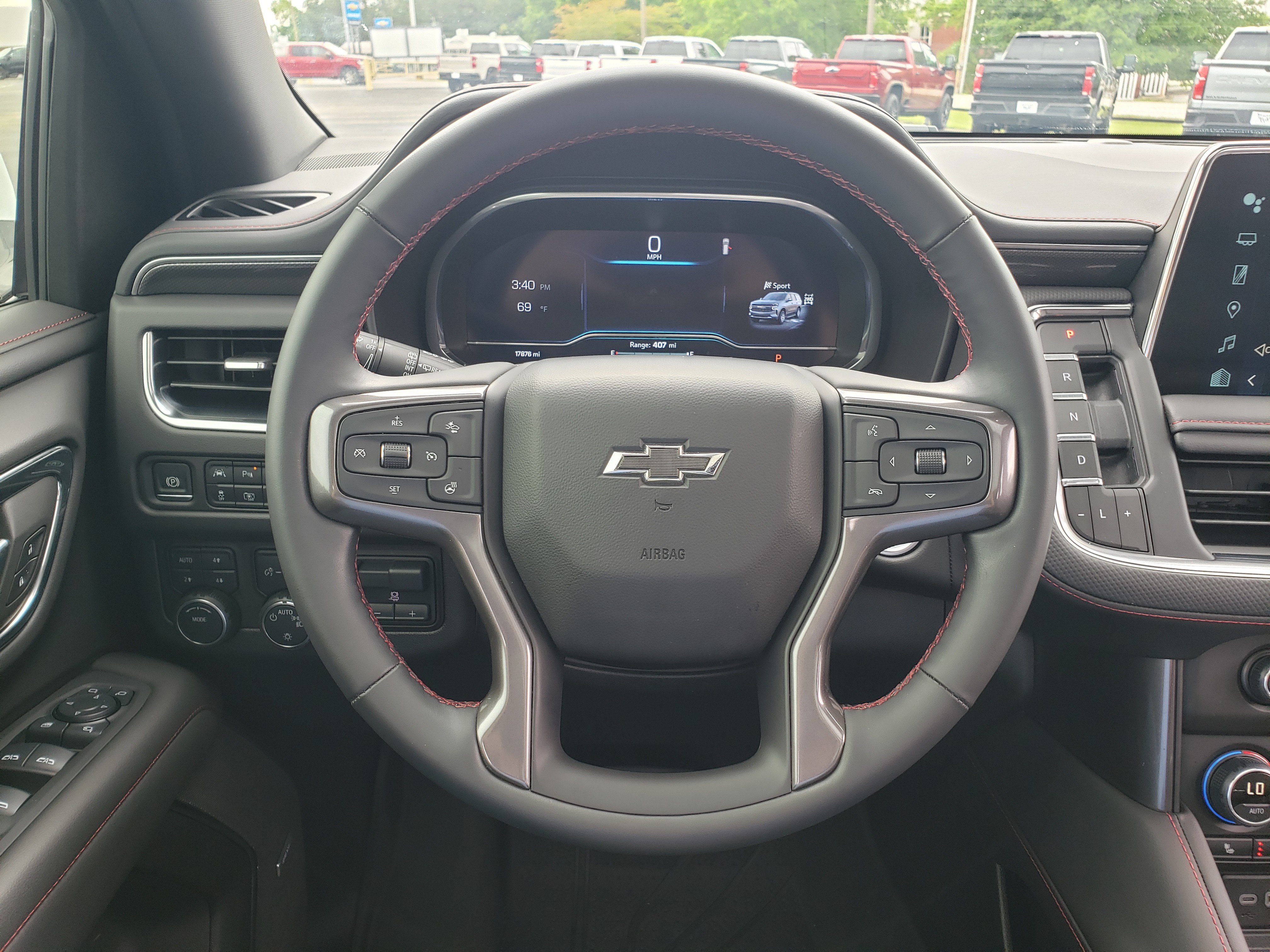 Used 2024 Chevrolet Tahoe RST w/ Luxury Package AWD/4WD image 18